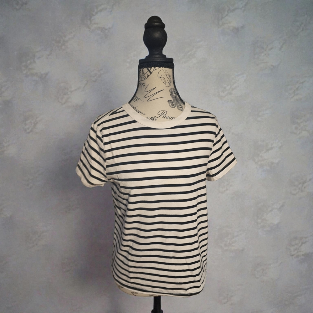 SHEIN‎ Monochrome Striped Tee
